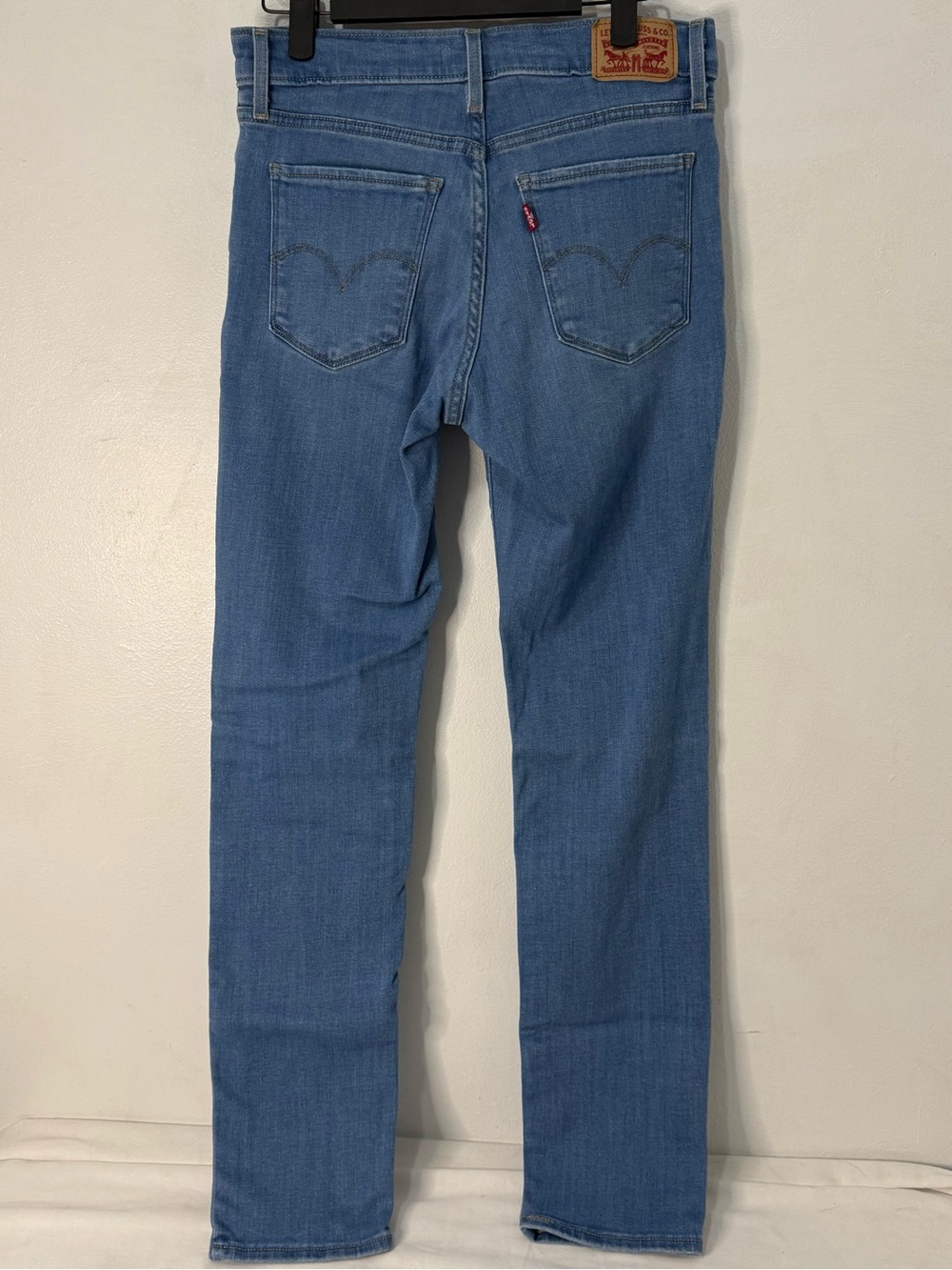 Levi's Women's Straight Leg Jeans — Medium Blue Denim